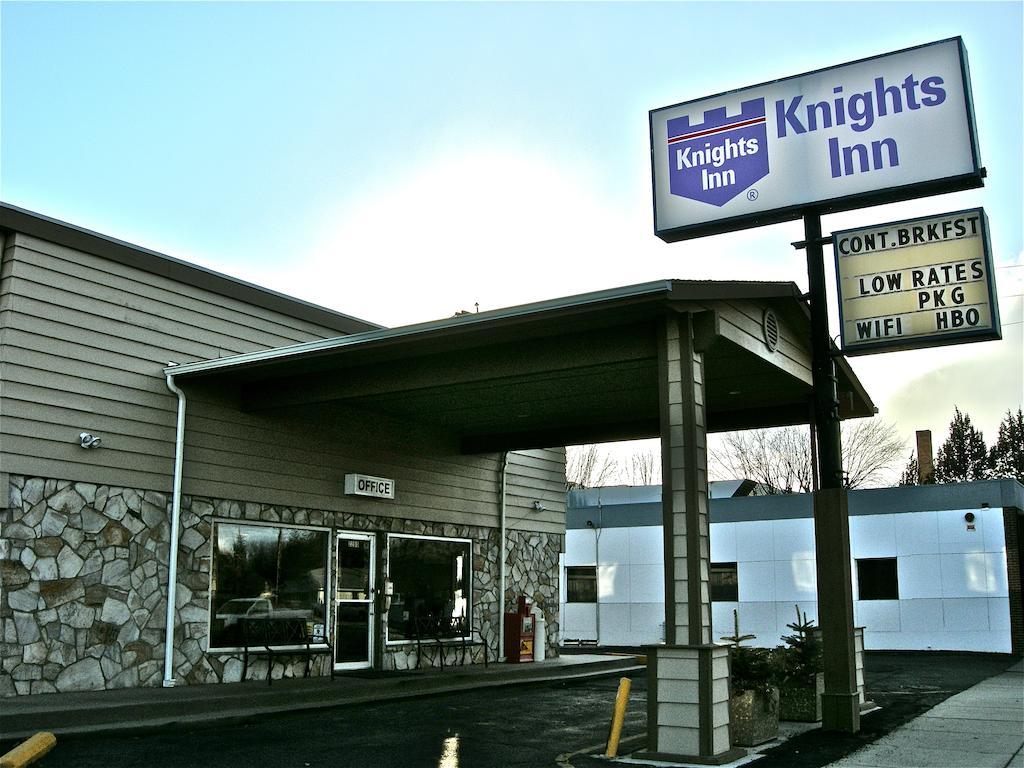 Knights Inn - Baker City Exterior photo